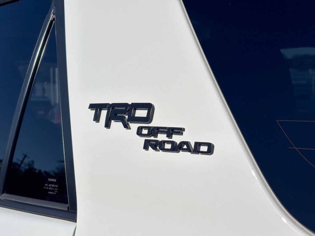 Used 2019 Toyota 4Runner TRD Off-Road Premium AWD/4WD image 14