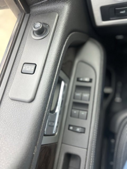 Used 2013 Ford F150 Platinum image 21