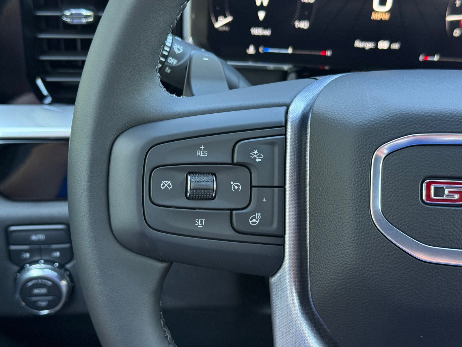 New 2026 GMC Sierra 1500 SLT w/ SLT Premium Plus Package image 21