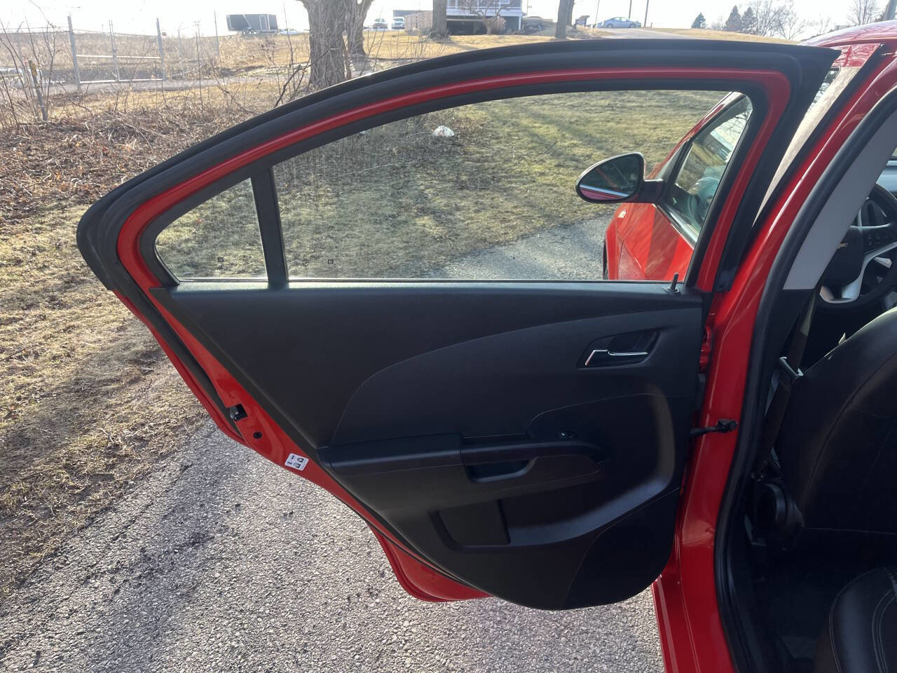 Used 2020 Chevrolet Sonic Premier FWD image 23