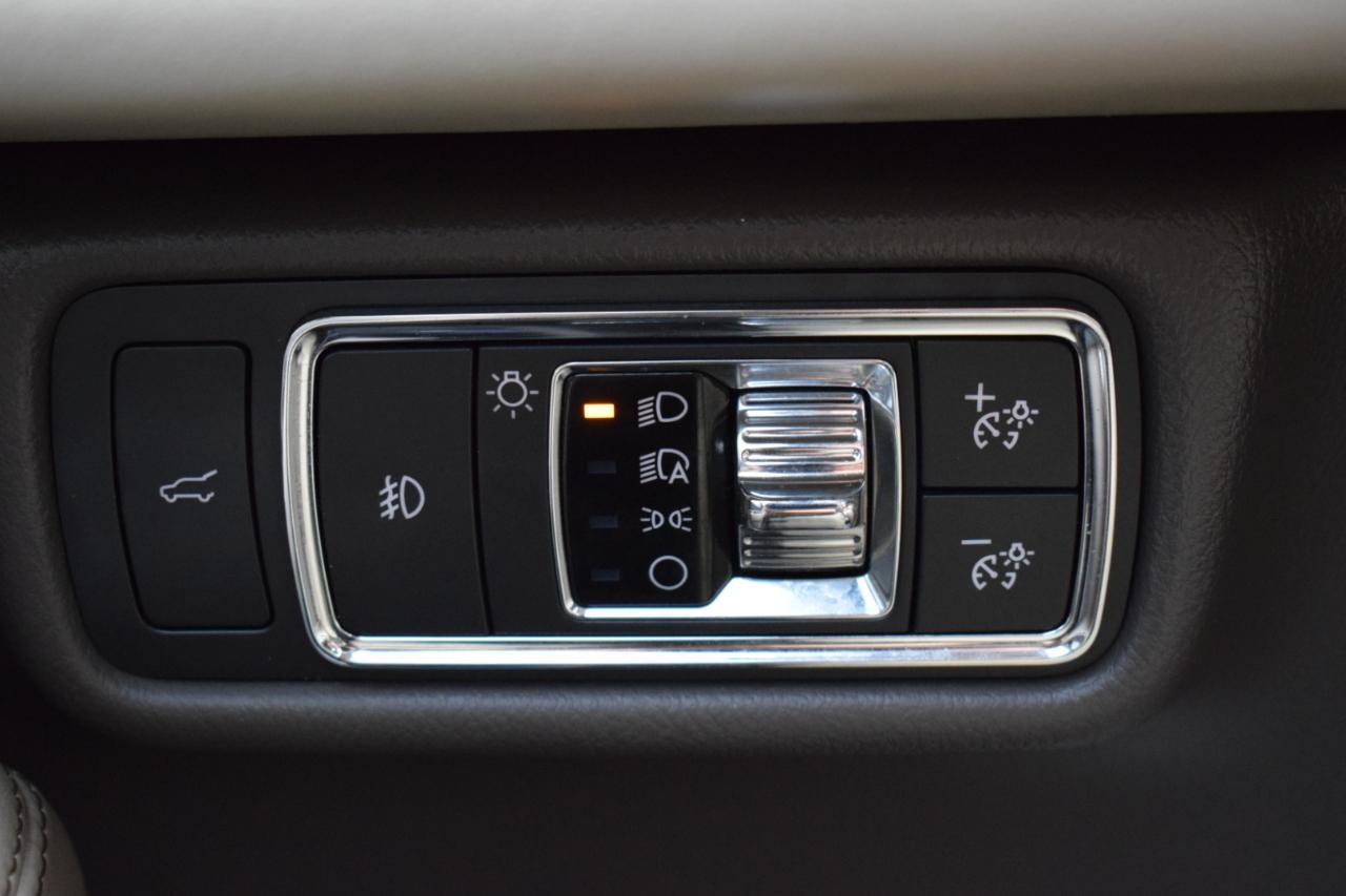 Used 2020 Lincoln Aviator Reserve w/ Equipment Group 202A AWD/4WD image 23