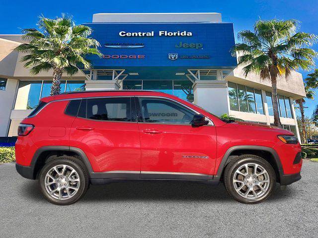 Certified 2023 Jeep Compass Latitude image 4