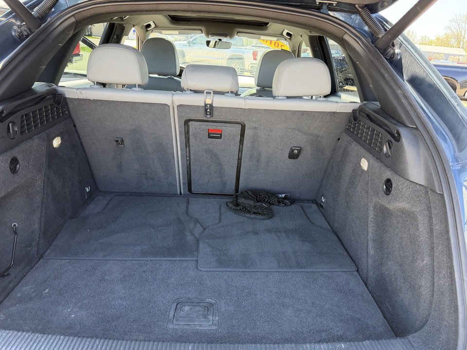 Used 2018 Audi Q3 2.0T Premium w/ Convenience Package image 17