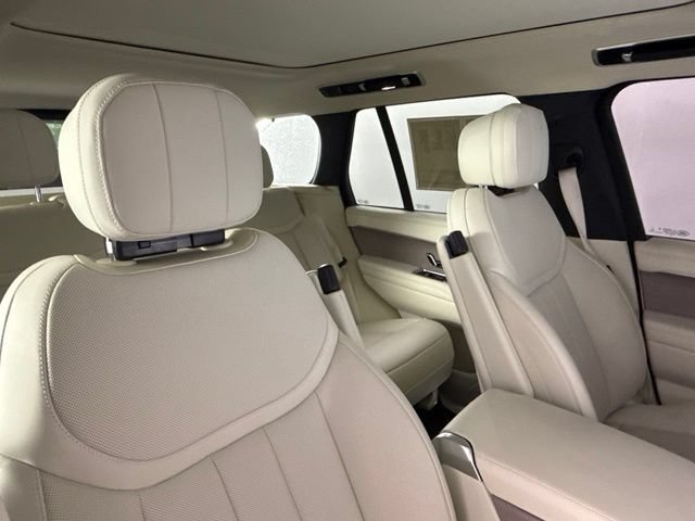 Used 2026 Land Rover Range Rover SE AWD/4WD image 37