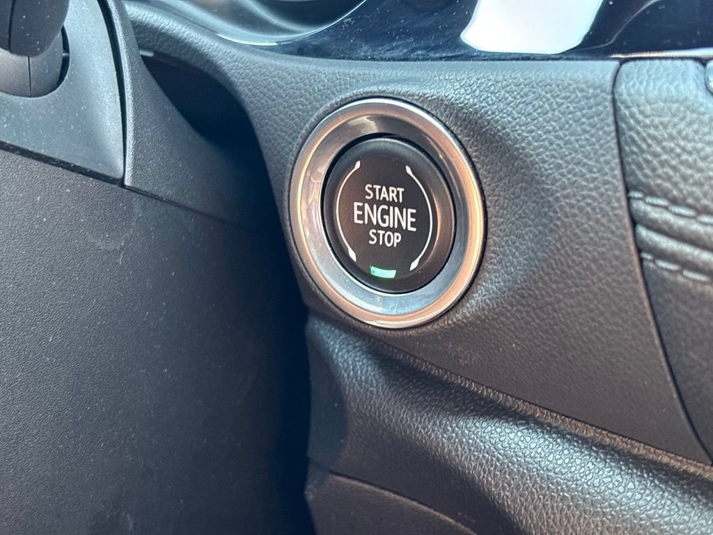 Used 2021 Buick Encore GX Preferred w/ Sport Touring Package FWD image 28