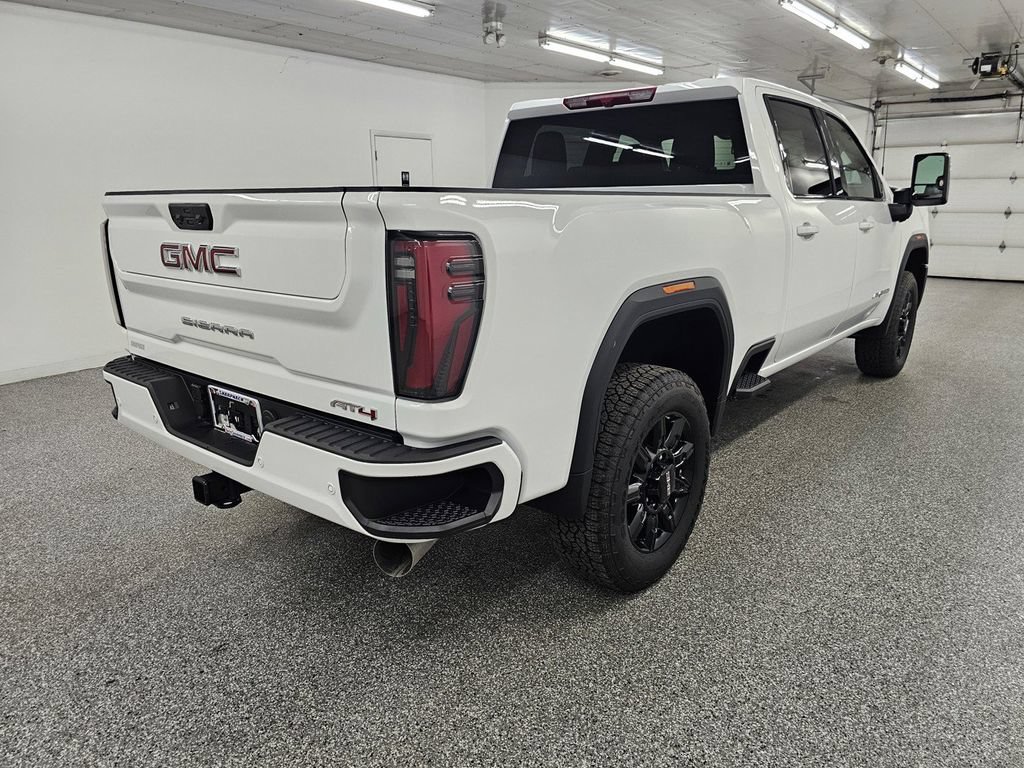 Used 2026 GMC Sierra 2500 AT4 AWD/4WD image 4