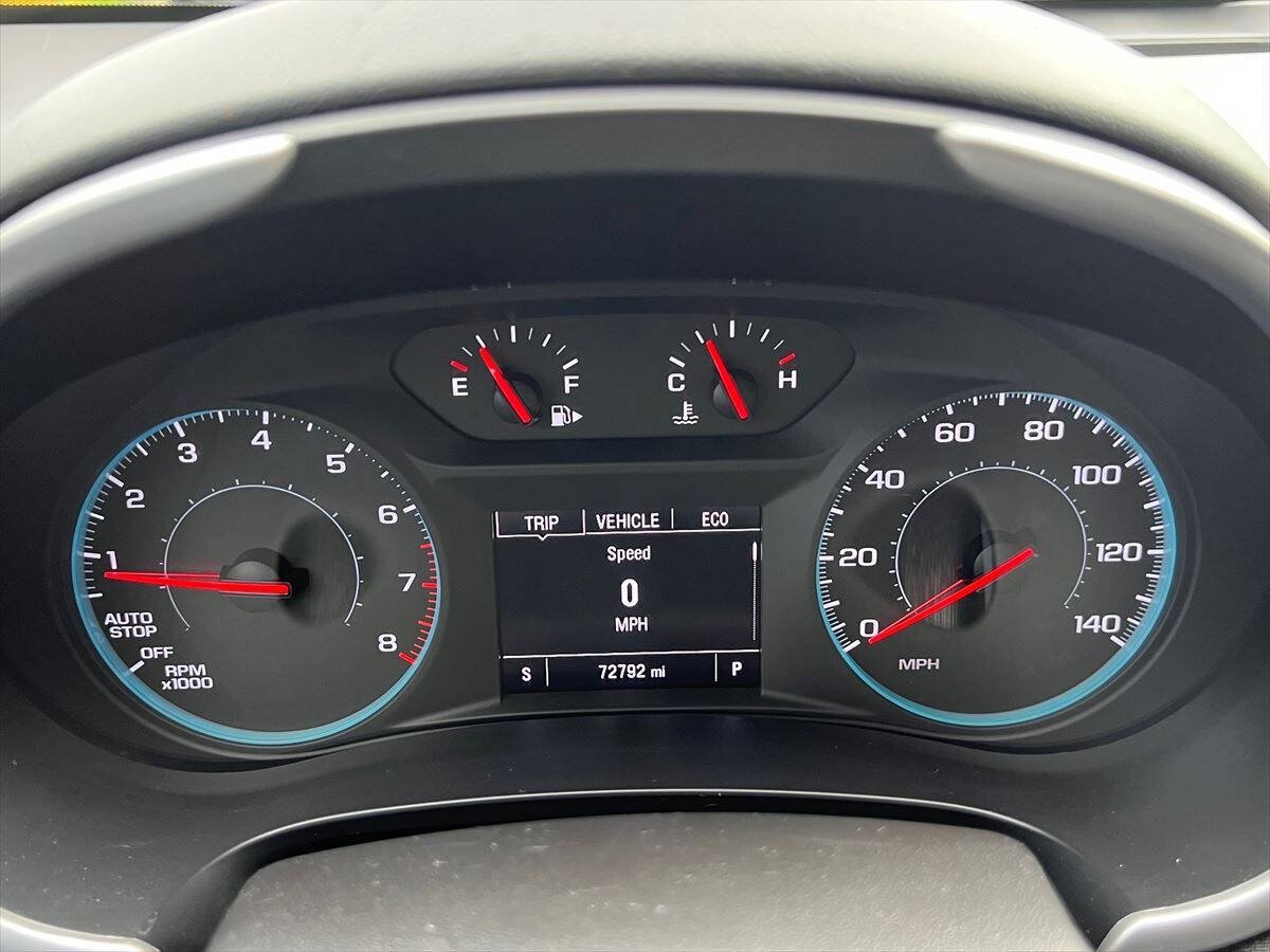 Used 2022 Chevrolet Malibu LT FWD image 12