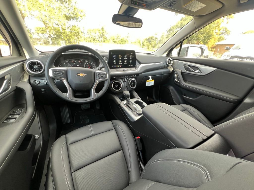 New 2026 Chevrolet Blazer LT image 12
