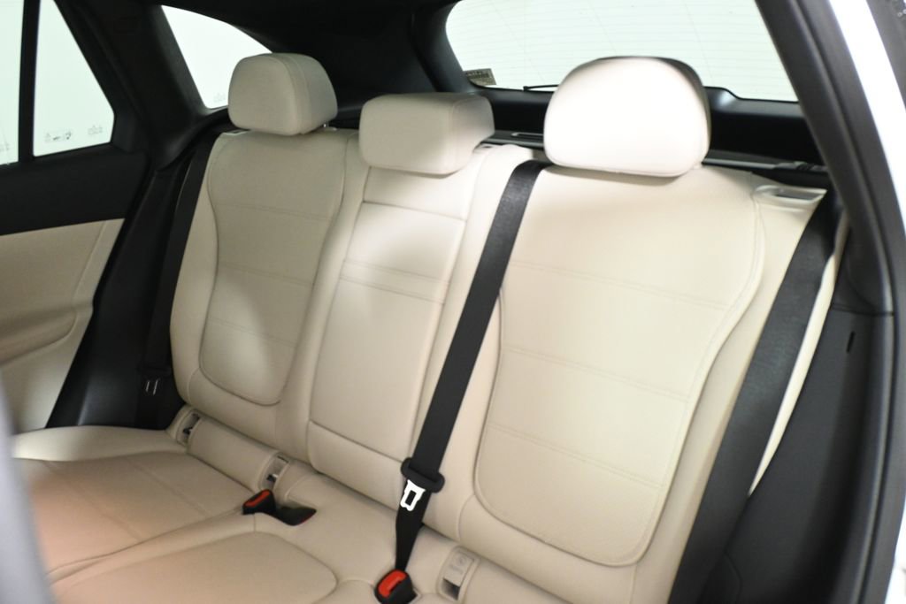 Certified 2026 Mercedes-Benz GLC 300 4MATIC image 4