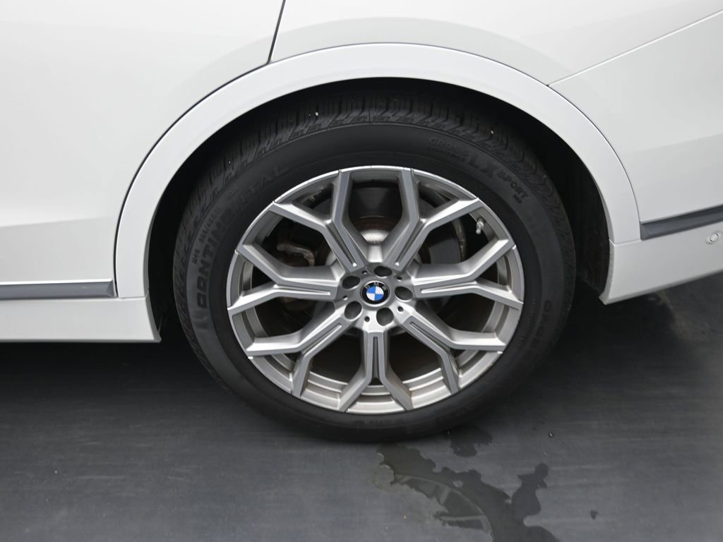 Used 2022 BMW X7 xDrive40i w/ Executive Package AWD/4WD image 10