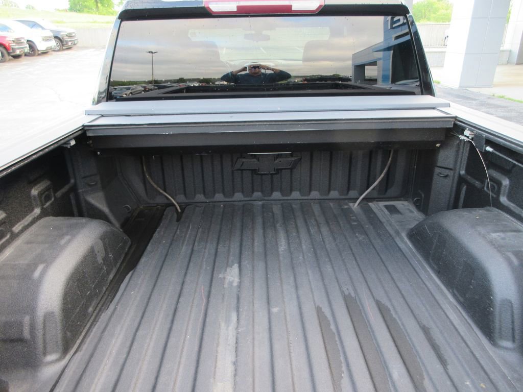 Certified 2021 Chevrolet Silverado 1500 RST AWD/4WD image 16