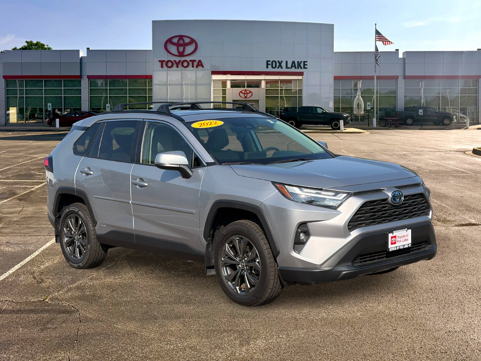 Used 2022 Toyota RAV4 XLE Premium AWD/4WD image 7