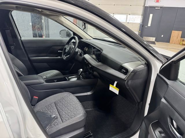 New 2026 Nissan Kicks SV w/ SV Premium Package image 25