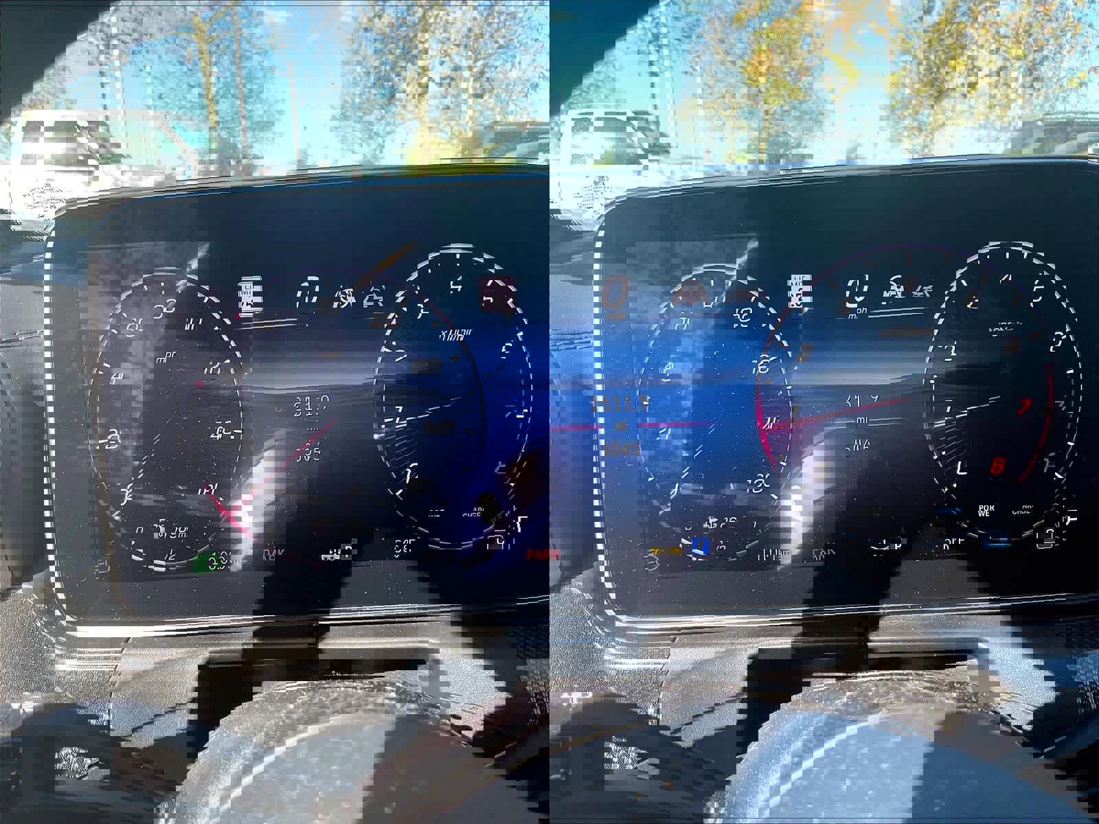 Used 2024 Mercedes-Benz CLE 300 4MATIC Coupe image 22