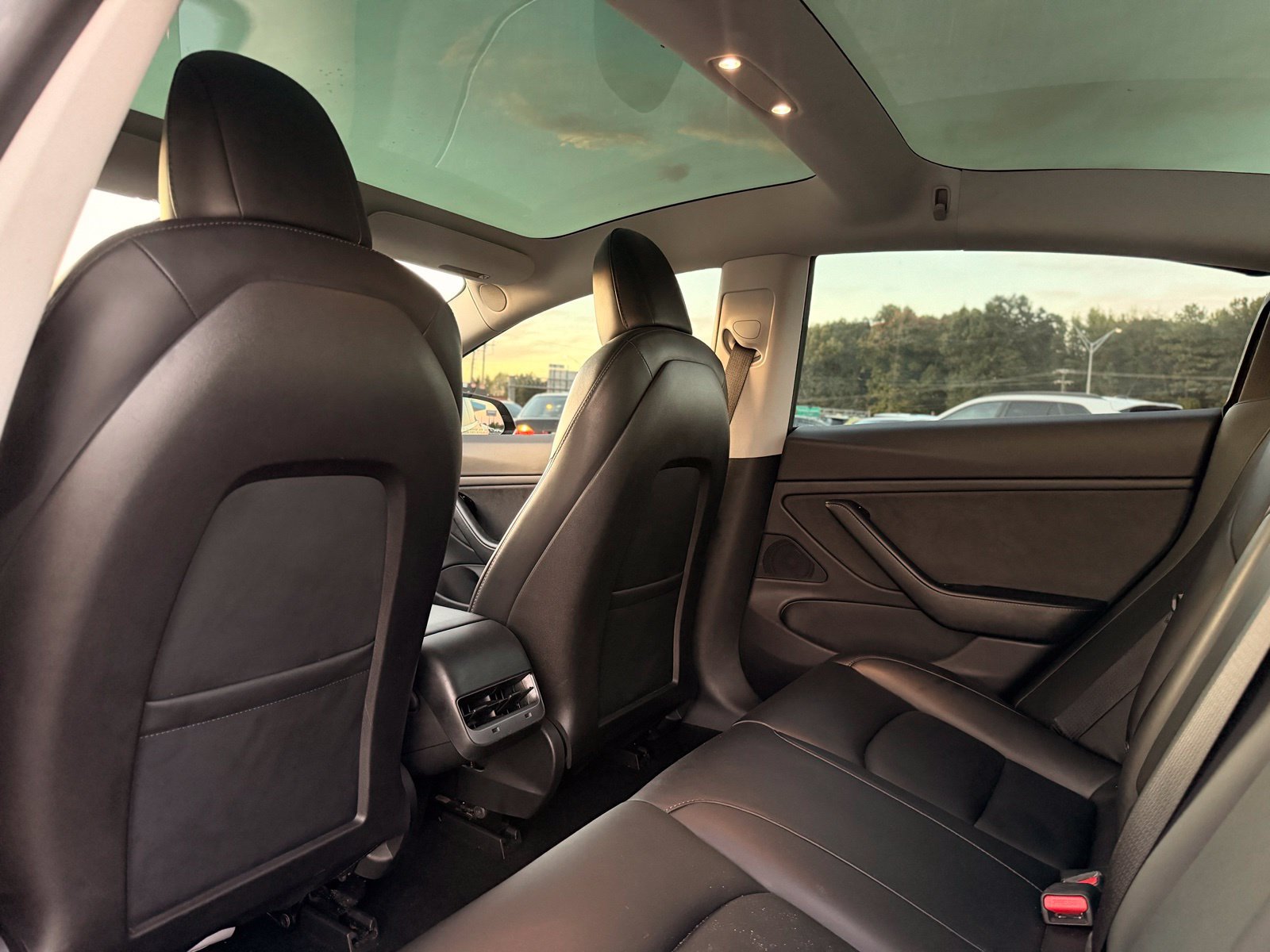 Used 2019 Tesla Model 3 Long Range AWD/4WD image 18