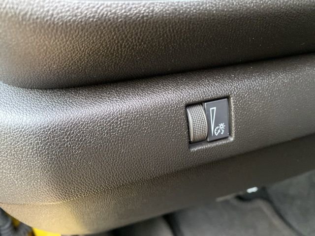 Used 2023 Chevrolet Colorado Trail Boss w/ Technology Package image 17