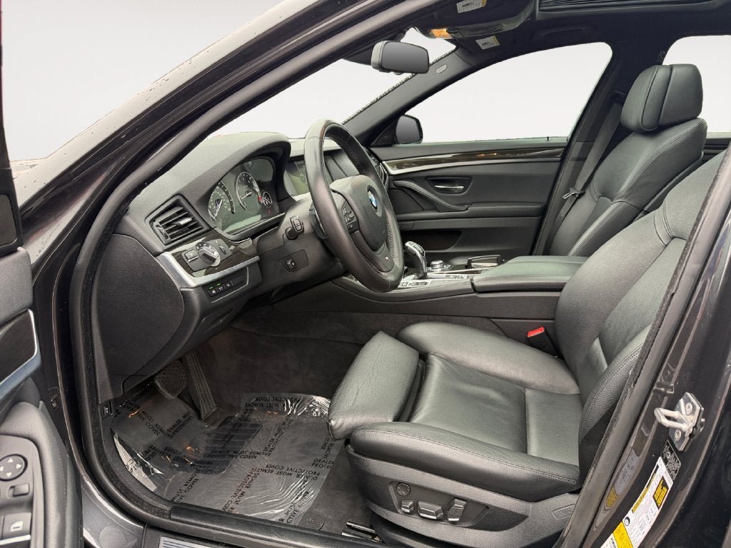 Used 2012 BMW 550i Sedan RWD image 6