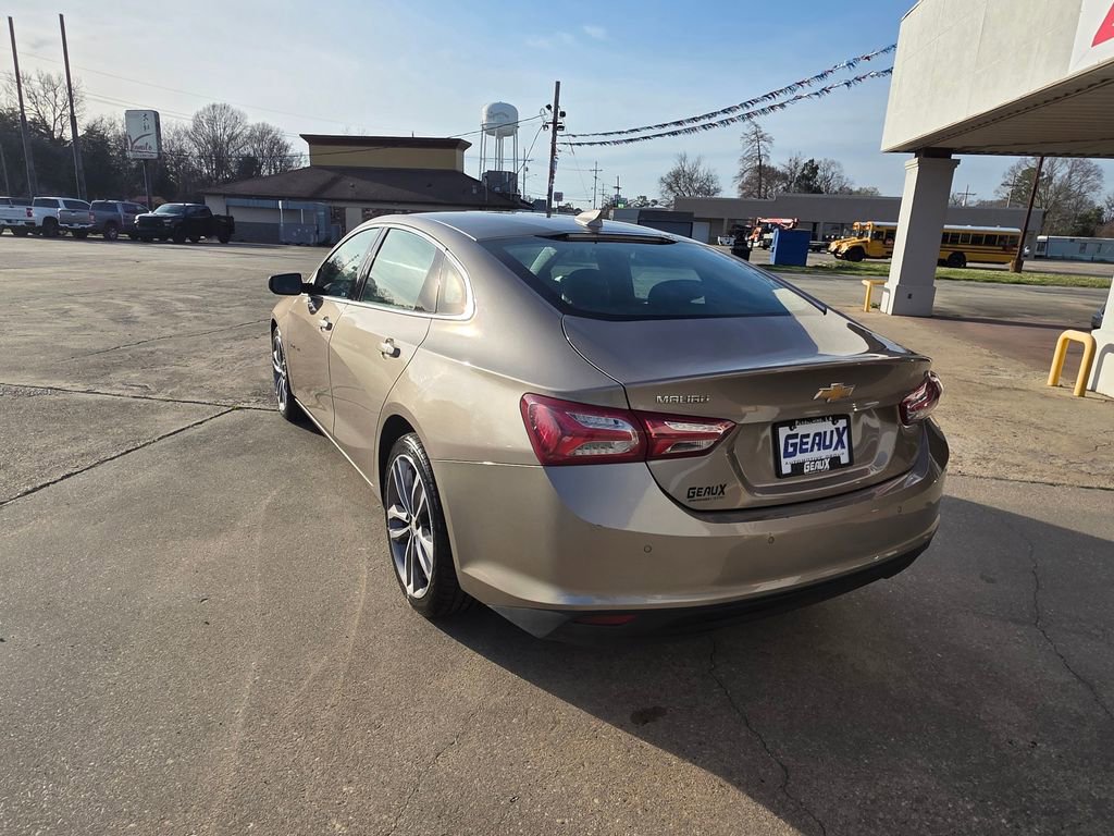 Used 2024 Chevrolet Malibu LT image 3