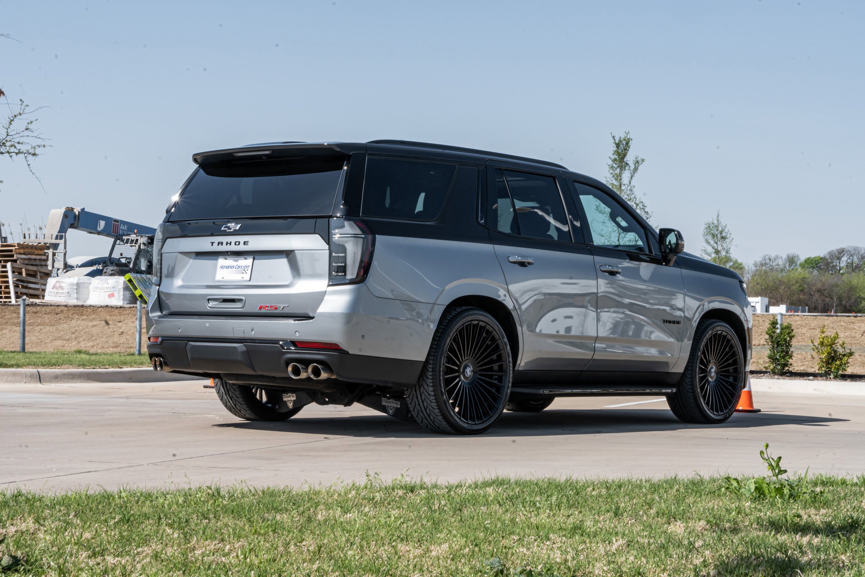 Used 2025 Chevrolet Tahoe RST w/ Comfort Package image 9
