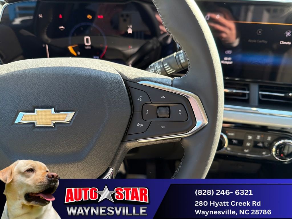 New 2025 Chevrolet Trax LT w/ Driver Confidence Package FWD image 16