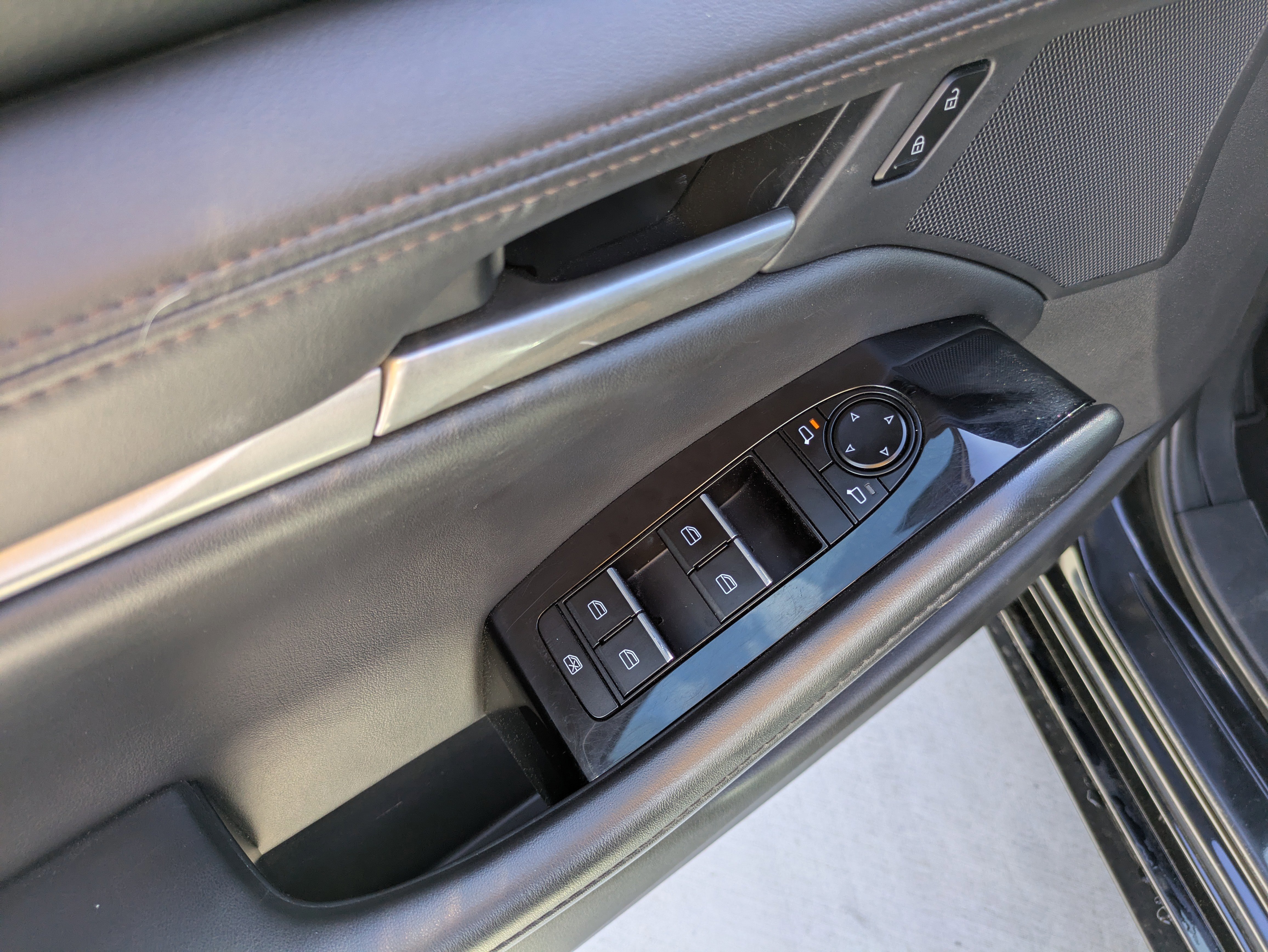 Used 2024 MAZDA MAZDA3 s image 11