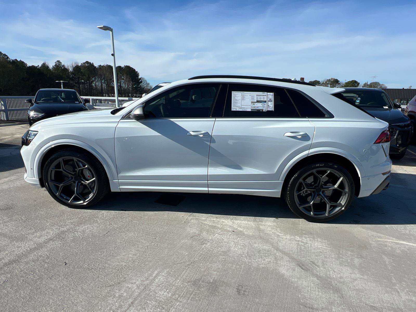 New 2026 Audi RS Q8 performance image 8