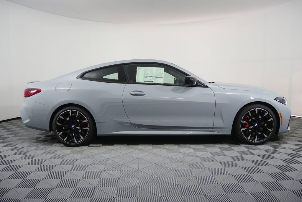 New 2026 BMW 430i Coupe w/ M Sport Package RWD image 2
