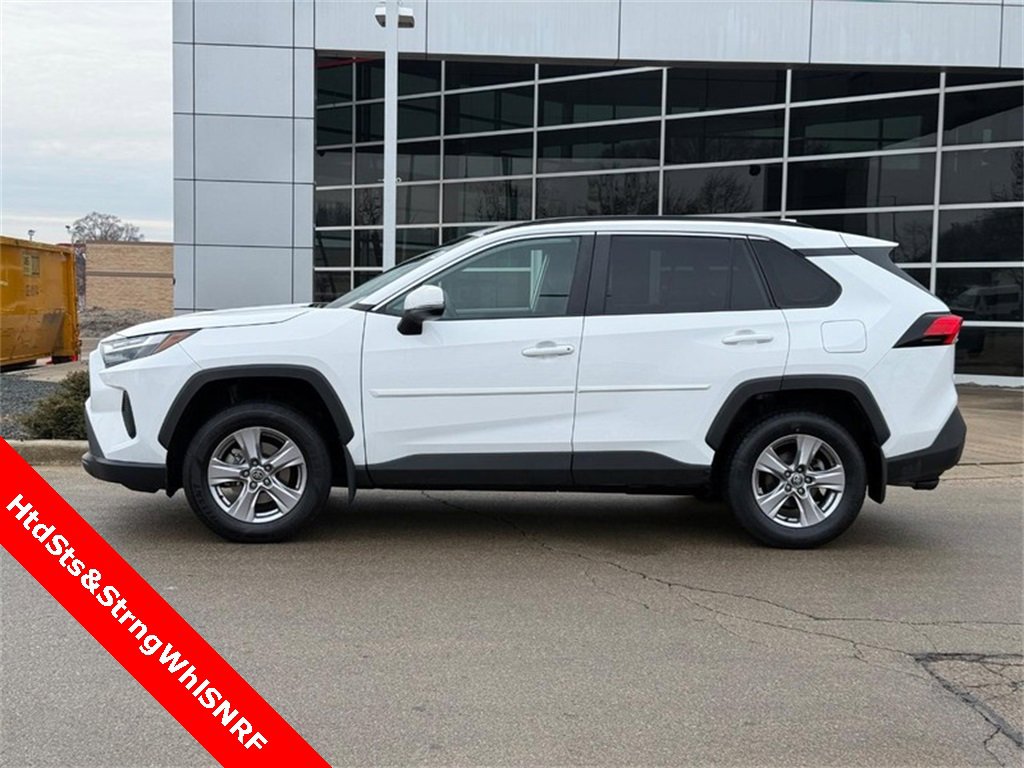 Used 2023 Toyota RAV4 XLE w/ Convenience Package image 6