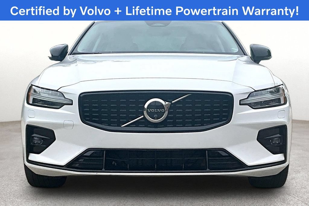 Used 2025 Volvo S60 B5 Plus AWD/4WD image 4