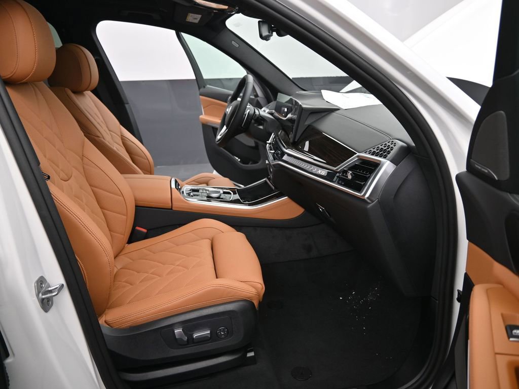 New 2026 BMW X5 xDrive50e AWD/4WD image 25