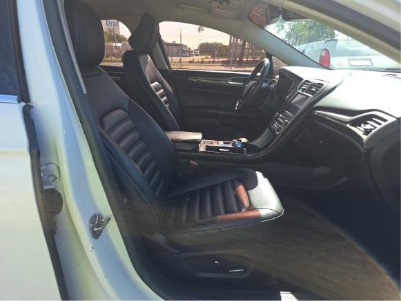 Used 2020 Ford Fusion SEL FWD image 5