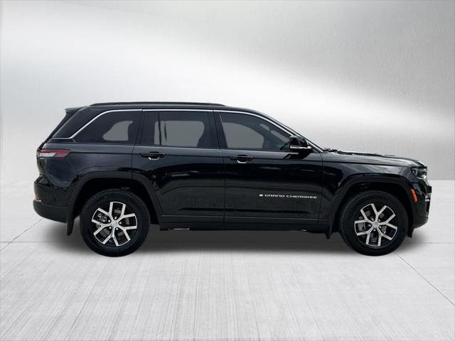 Certified 2025 Jeep Grand Cherokee Limited w/ MOPAR Finishing Package image 5