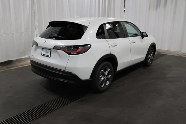 New 2027 Honda HR-V LX image 3