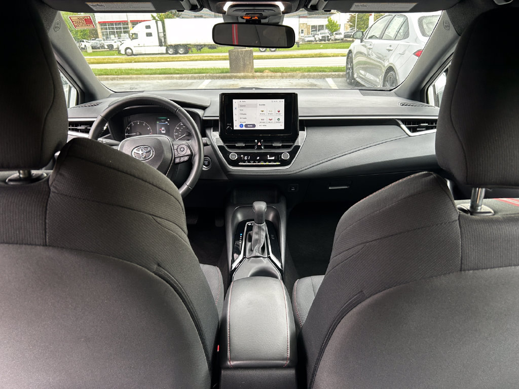 Used 2025 Toyota Corolla SE FWD image 5