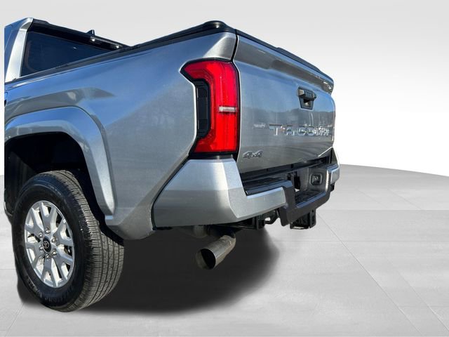 Certified 2024 Toyota Tacoma SR5 image 31
