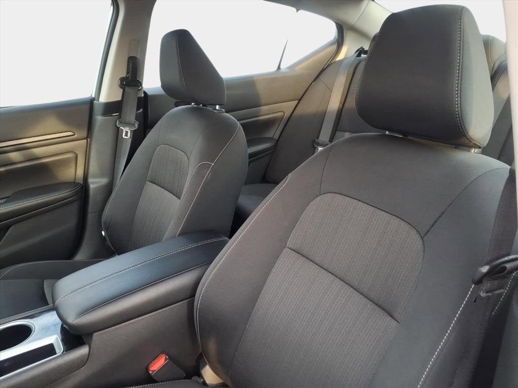 Used 2024 Nissan Altima 2.5 SV image 9