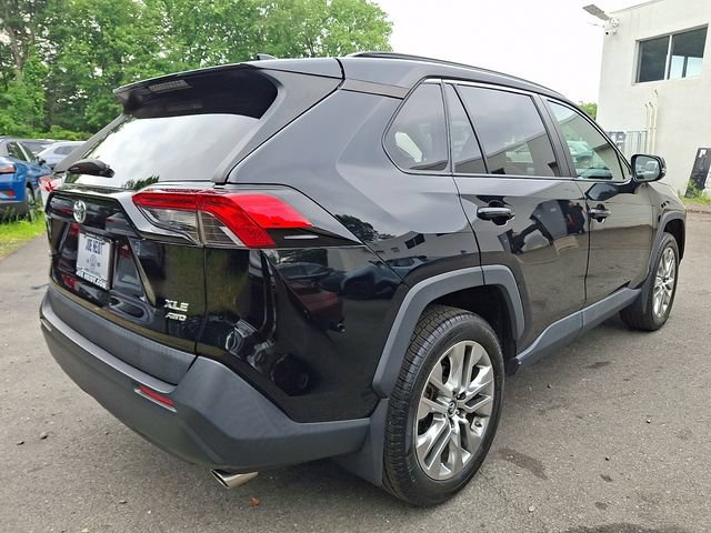 Used 2019 Toyota RAV4 XLE Premium w/ All Weather Liner Package AWD/4WD image 11