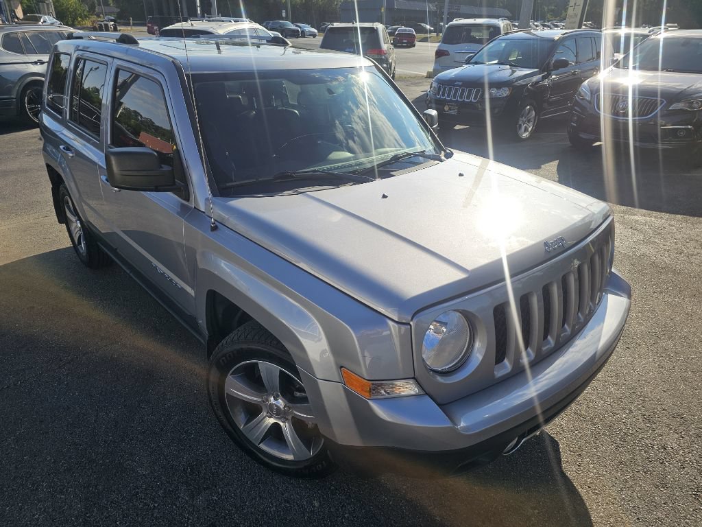 Used 2017 Jeep Patriot High Altitude FWD image 7