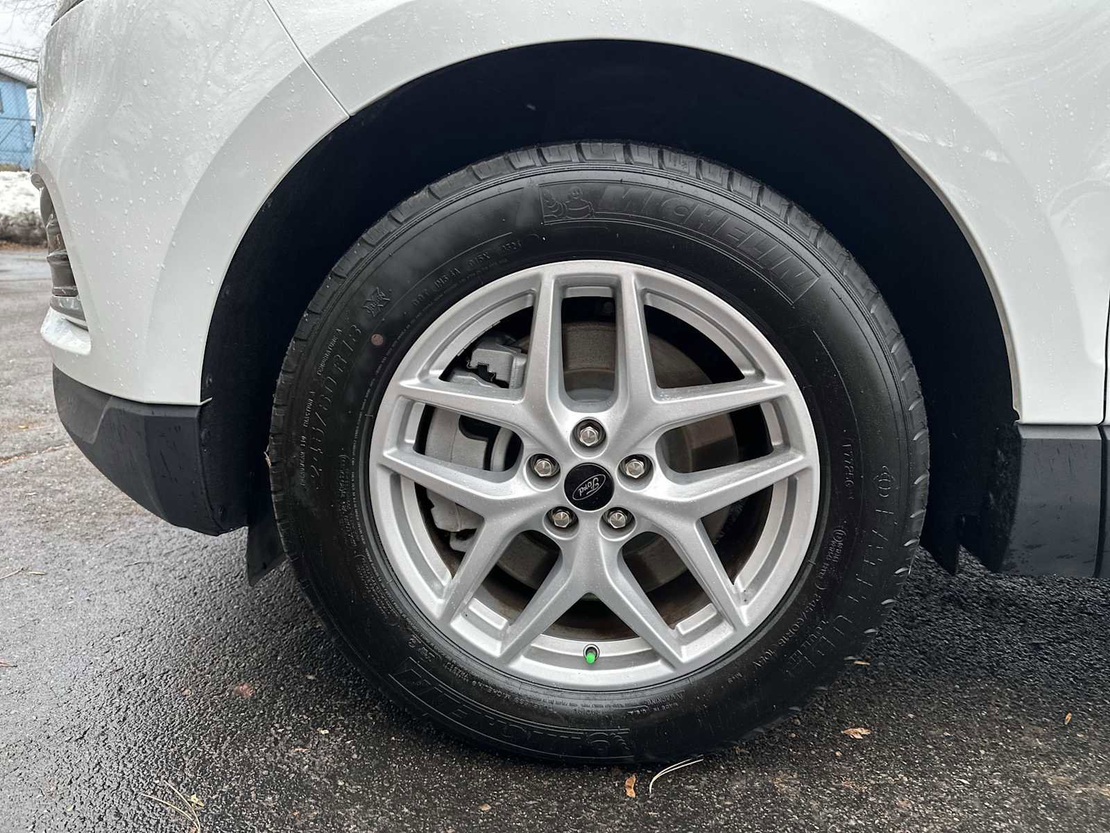 Used 2024 Ford Edge SEL image 17