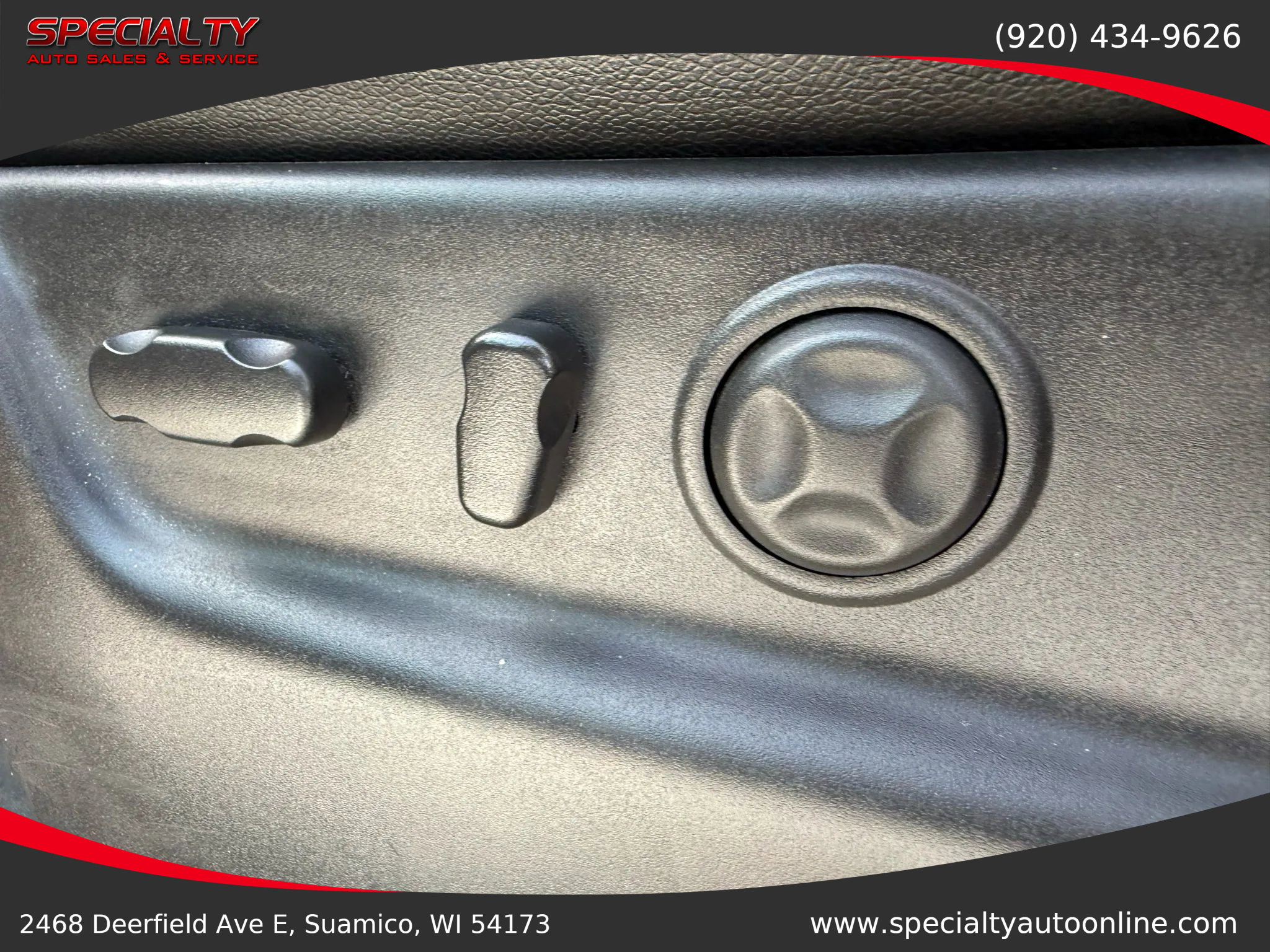 Used 2012 Chevrolet Suburban LTZ image 32