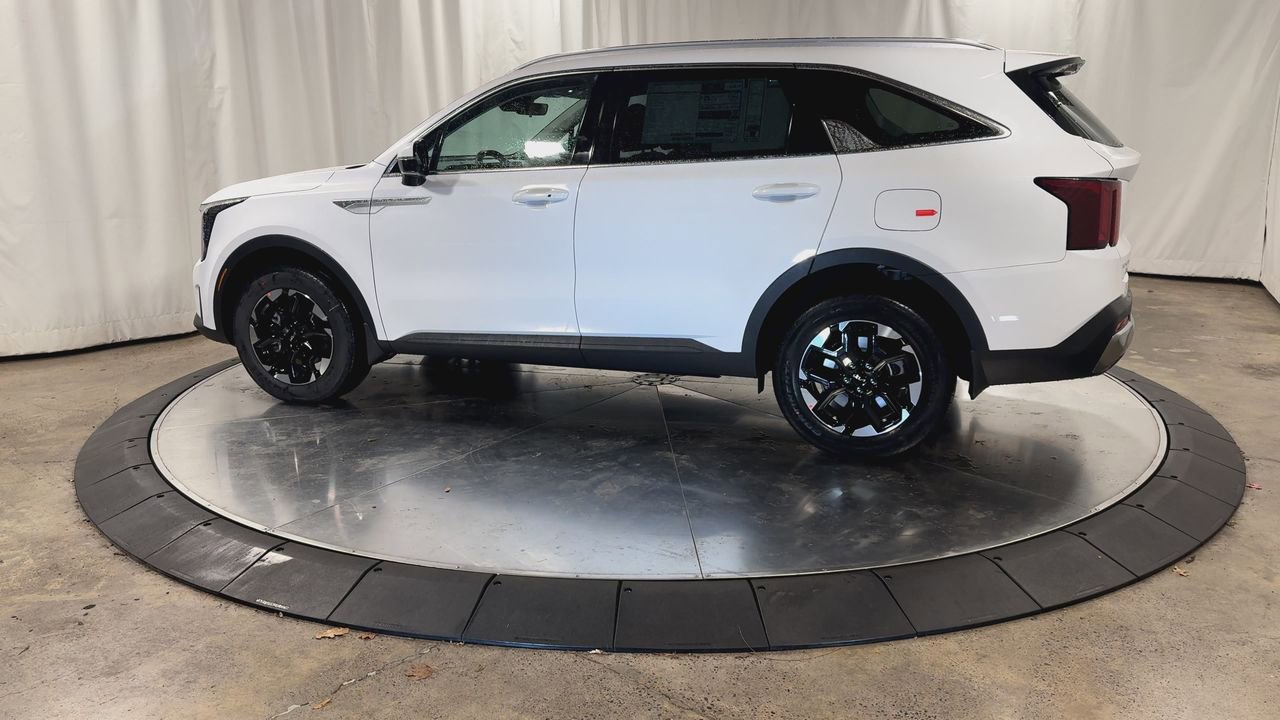 New 2026 Kia Sorento S w/ S Panoramic Sunroof Package image 6