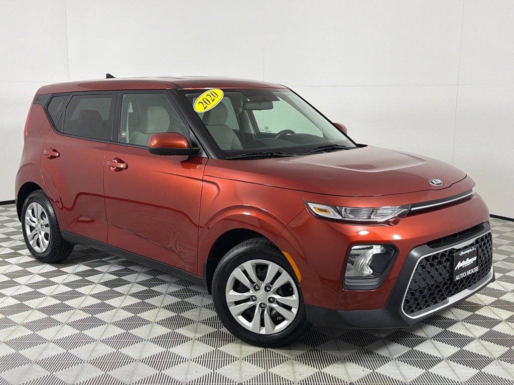 Used 2020 Kia Soul LX FWD image 2