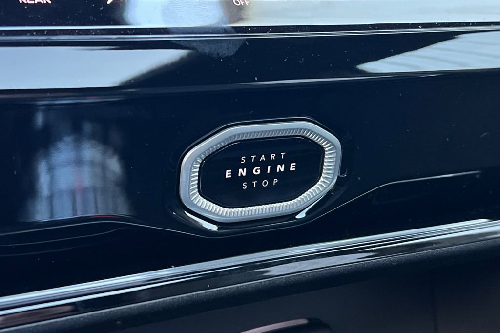 New 2026 Jeep Grand Cherokee Limited w/ Limited Altitude Package image 23