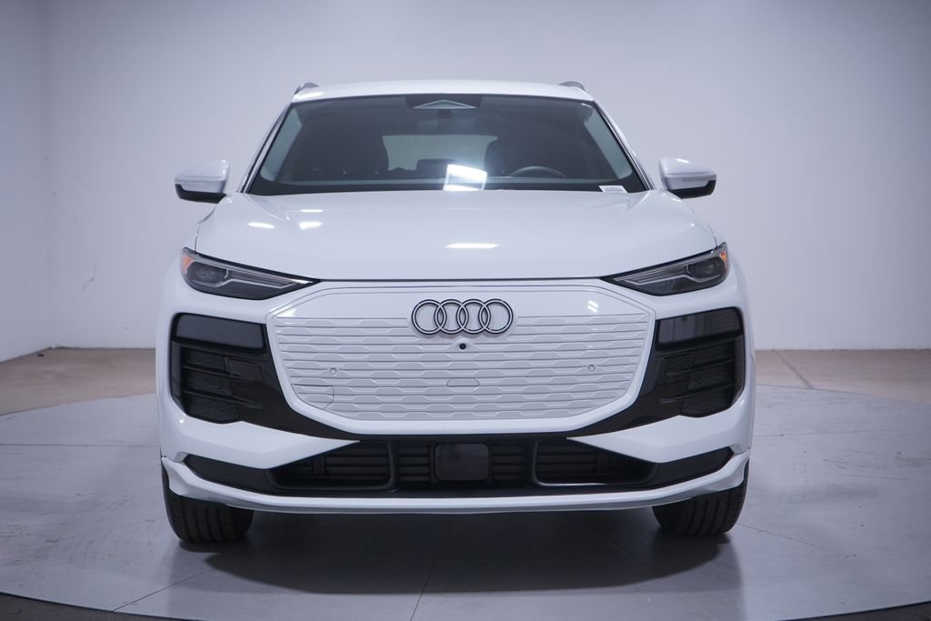 Used 2025 Audi Q6 e-tron Premium w/ Convenience Package image 4