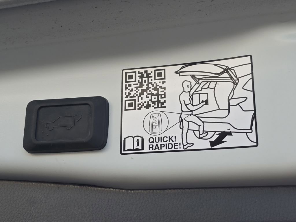 Used 2025 Toyota RAV4 Limited w/ Advanced Technology Package image 27