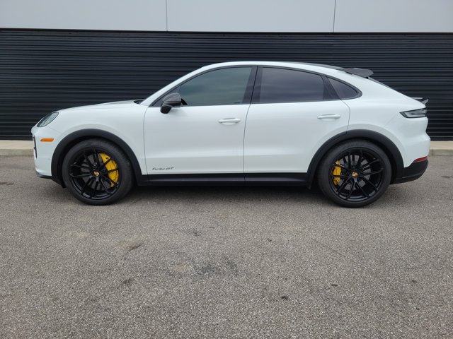 Certified 2024 Porsche Cayenne Turbo GT AWD/4WD image 10