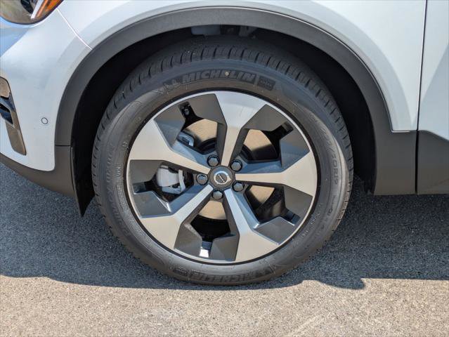 New 2026 Volvo XC40 B5 Plus w/ Protection Package Premier image 6