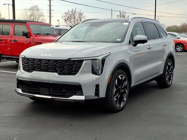 Used 2025 Kia Sorento SX image 2