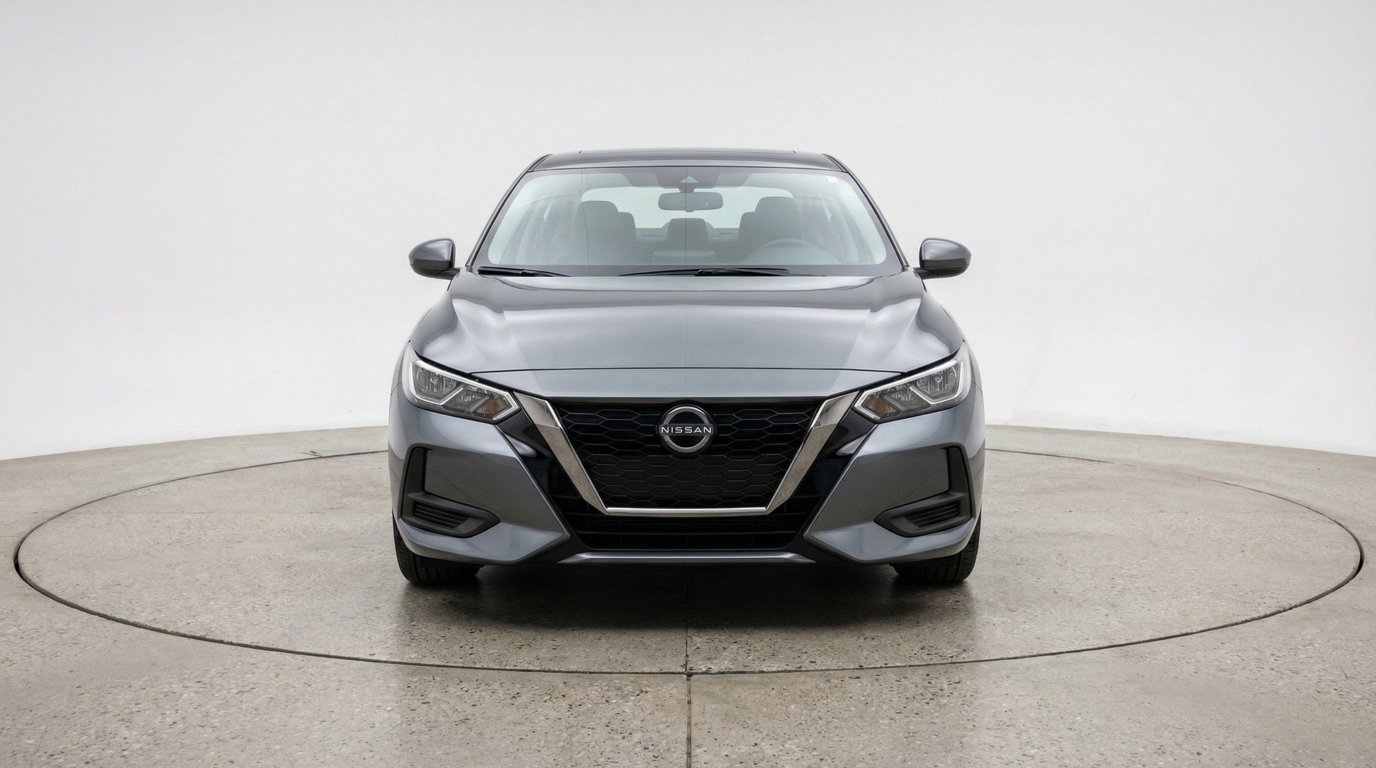 Used 2025 Nissan Sentra SV FWD image 2
