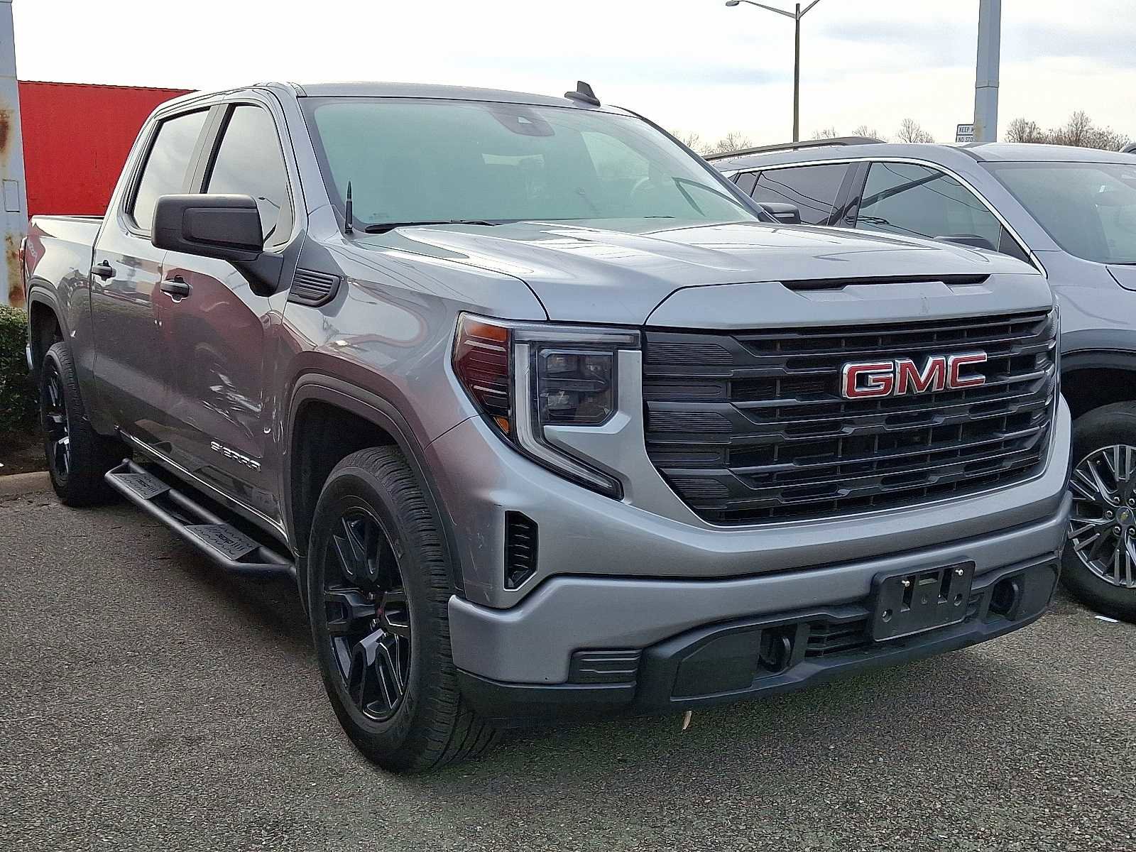 Used 2023 GMC Sierra 1500 Pro w/ Graphite Edition image 2